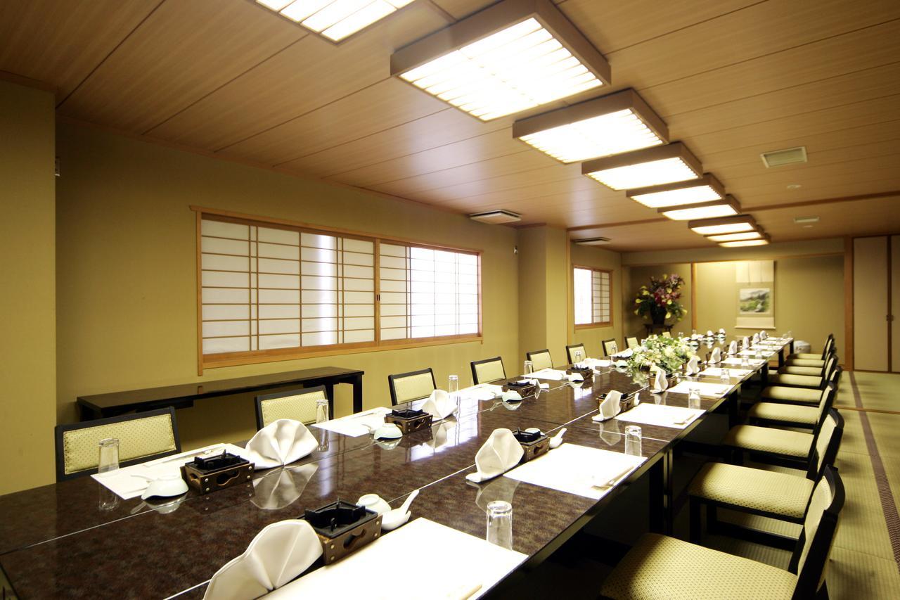 International Hotel Ube Ngoại thất bức ảnh
